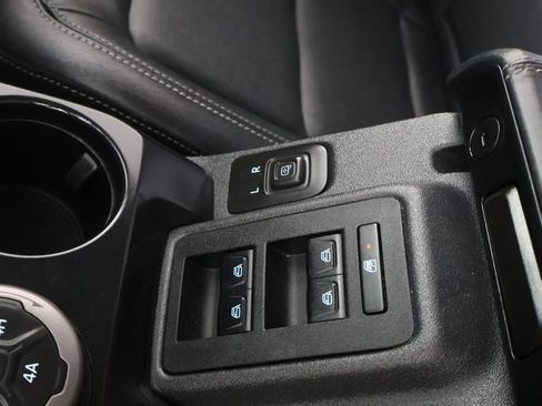 Used 2025 Ford Bronco Badlands AWD/4WD image 47