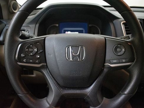 Used 2020 Honda Pilot EX image 12