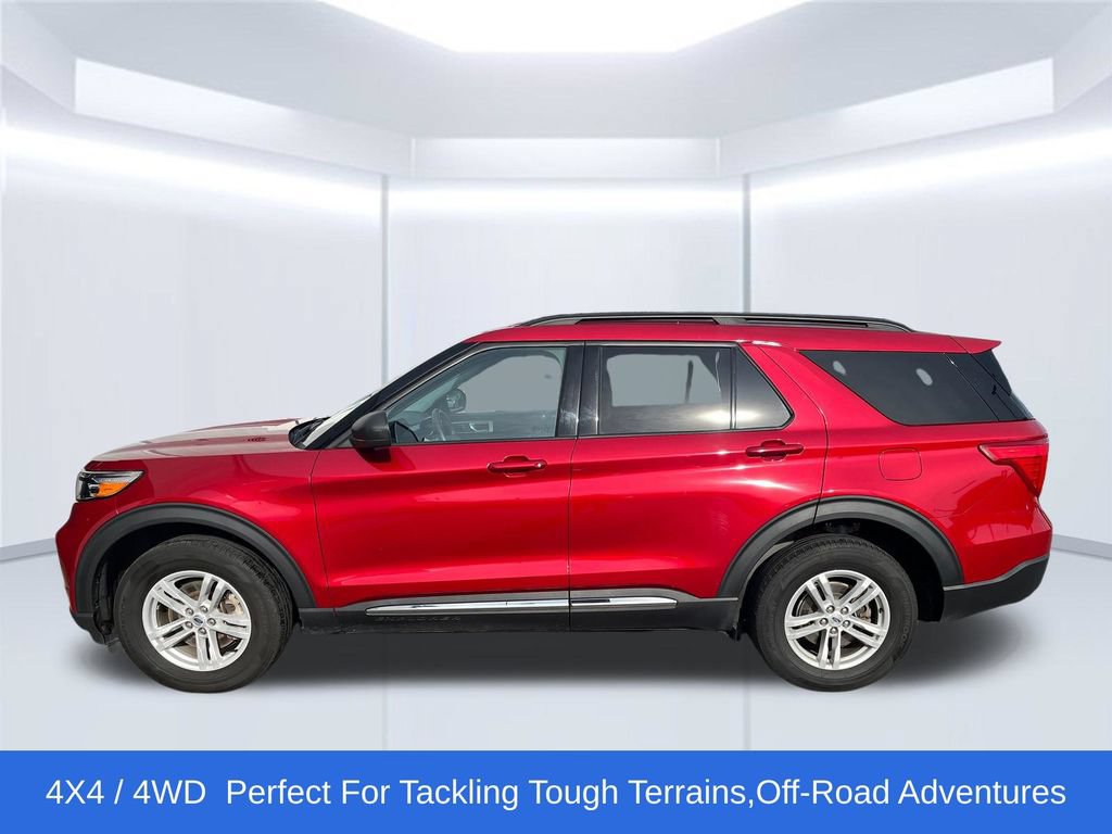 Used 2024 Ford Explorer XLT w/ Equipment Group 202A AWD/4WD image 2