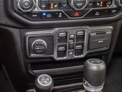 Used 2023 Jeep Wrangler Unlimited w/ Cold Weather Group AWD/4WD image 22