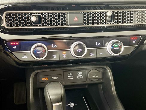 Used 2024 Honda Civic Touring image 17