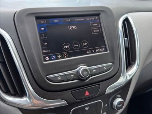 Used 2020 Chevrolet Equinox LS w/ LS Convenience Package AWD/4WD image 11