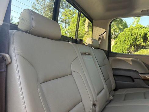 Used 2017 GMC Sierra 1500 SLT image 16