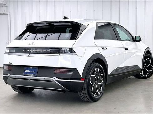 Certified 2023 Hyundai Ioniq 5 SE RWD image 12