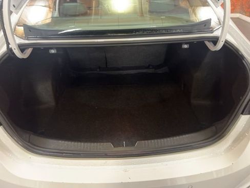 Used 2024 Chevrolet Malibu LT image 48