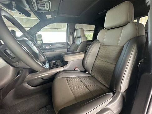 New 2026 Chevrolet Silverado 2500 ZR2 image 13