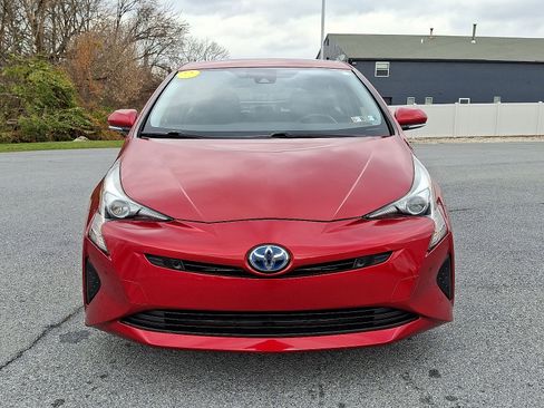 Used 2017 Toyota Prius Three image 2