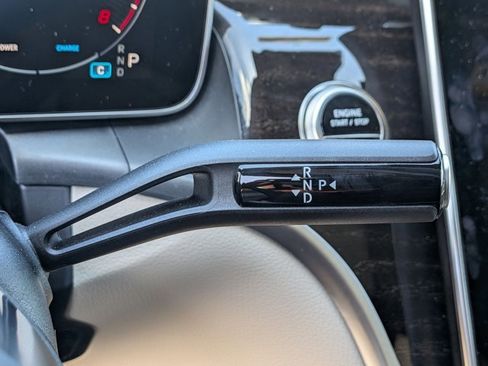 Used 2026 Mercedes-Benz GLC 300 4MATIC image 11