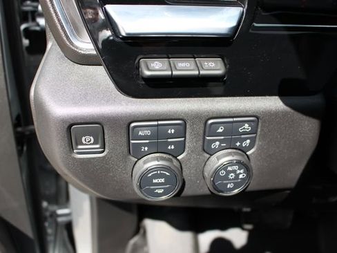 Used 2024 Chevrolet Silverado 3500 High Country w/ High Country Premium Package AWD/4WD image 34