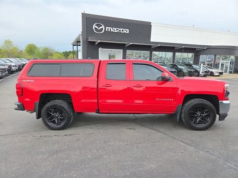 Used 2017 Chevrolet Silverado 1500 LT w/ All Star Edition AWD/4WD image 6