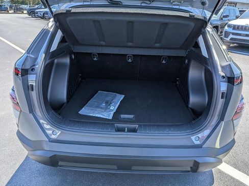 Used 2025 Hyundai Kona SEL FWD image 27