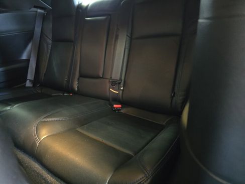 Used 2021 Dodge Challenger R/T w/ Blacktop Package image 10