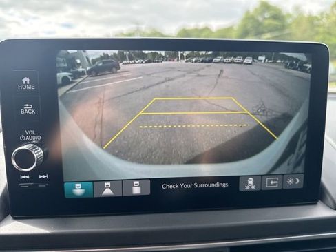 Used 2025 Honda Pilot EX-L image 31