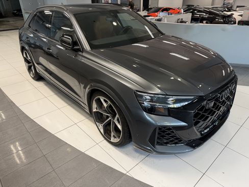 Used 2025 Audi RS Q8 performance image 7