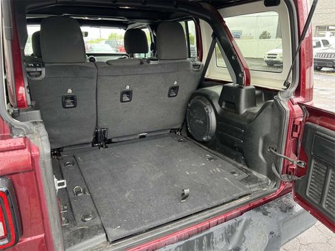 Used 2021 Jeep Wrangler Unlimited Sport image 11