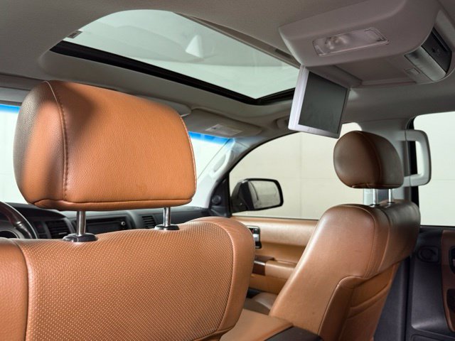 Used 2016 Toyota Sequoia Platinum AWD/4WD image 25