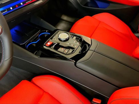 Used 2026 BMW M5 w/ Carbon Package image 32