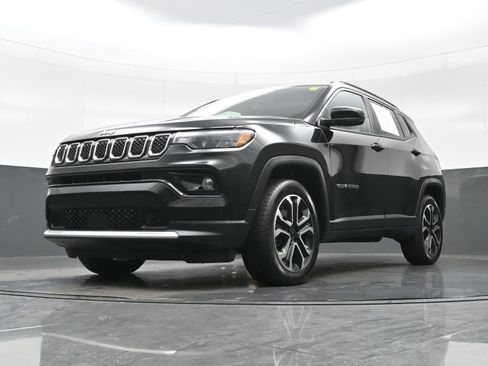 Used 2023 Jeep Compass Limited AWD/4WD image 22