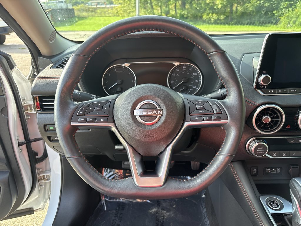 Certified 2025 Nissan Sentra SR w/ SR Premium Package FWD image 29