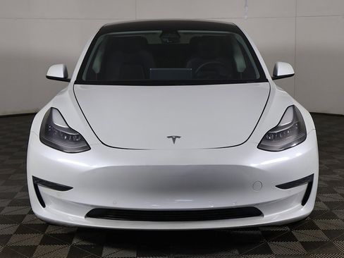 Used 2021 Tesla Model 3 Standard Range Plus image 11