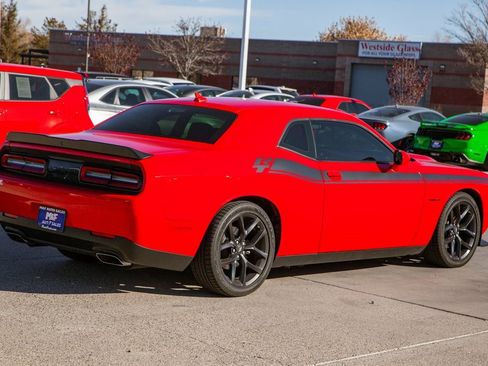 Used 2022 Dodge Challenger R/T w/ Blacktop Package image 5