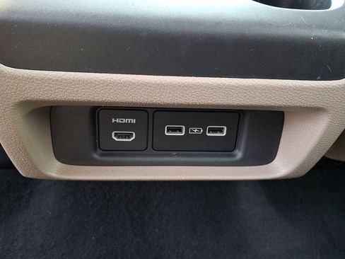 Certified 2024 Honda Odyssey Touring image 13