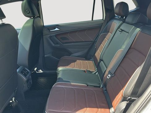 Used 2023 Volkswagen Tiguan SEL R-Line AWD/4WD image 14