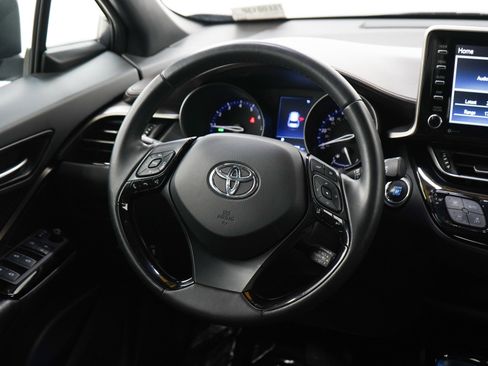 Used 2019 Toyota C-HR Limited FWD image 14