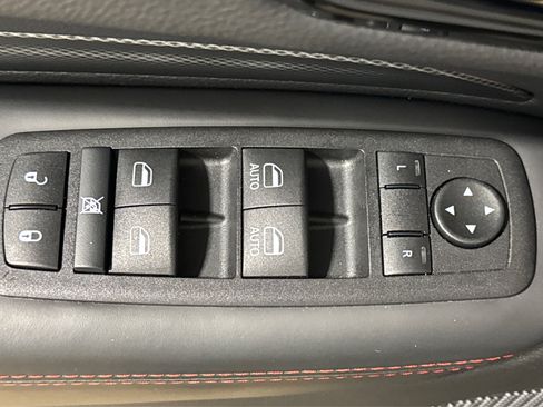 Used 2025 Dodge Durango R/T AWD/4WD image 17