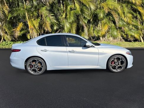 Used 2022 Alfa Romeo Giulia Ti w/ Active Assist Plus Package RWD image 3