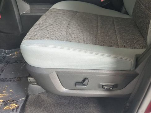 Used 2017 RAM 1500 Big Horn AWD/4WD image 19