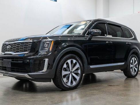 Used 2020 Kia Telluride S AWD/4WD image 3