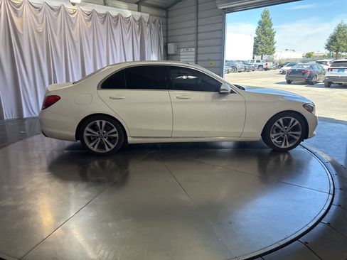 Used 2017 Mercedes-Benz C 300 Sedan image 4