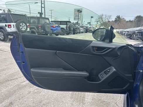 Used 2023 Toyota GR86 Premium w/ ALL Weather Mat Package (TMS) image 13