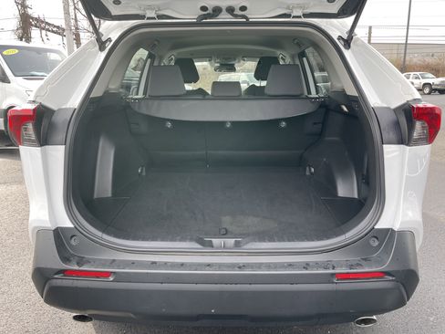 Used 2025 Toyota RAV4 XLE image 22