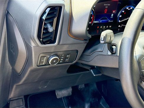 Used 2023 Ford Bronco Sport Badlands image 11