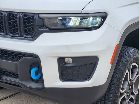 Used 2023 Jeep Grand Cherokee Trailhawk AWD/4WD image 8