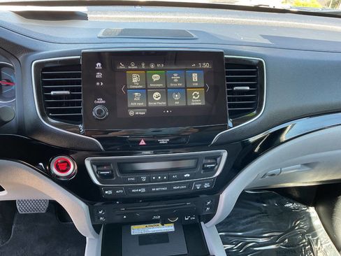 Used 2019 Honda Pilot Elite image 22