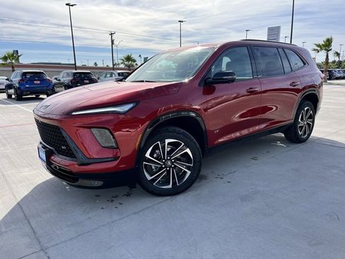 Used 2025 Buick Enclave Sport Touring w/ Power Package image 3