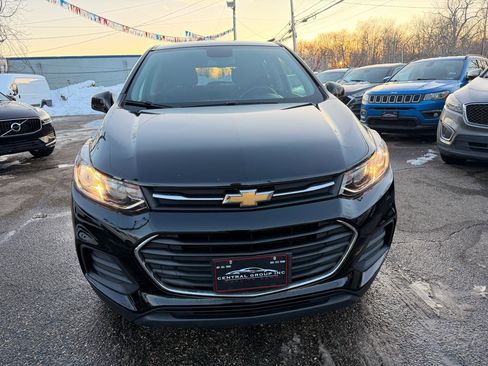 Used 2021 Chevrolet Trax LS w/ Tint and Cruise Package image 10