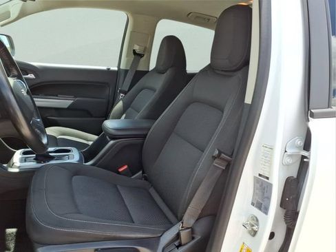 Used 2022 Chevrolet Colorado LT w/ Safety Package AWD/4WD image 12