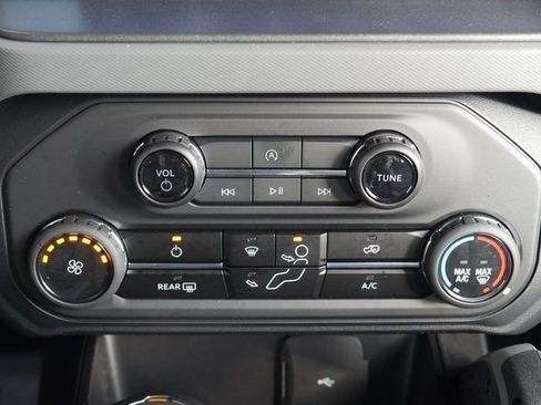 Used 2024 Ford Bronco Big Bend image 19