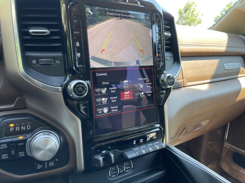 Used 2020 RAM 1500 Laramie AWD/4WD image 24