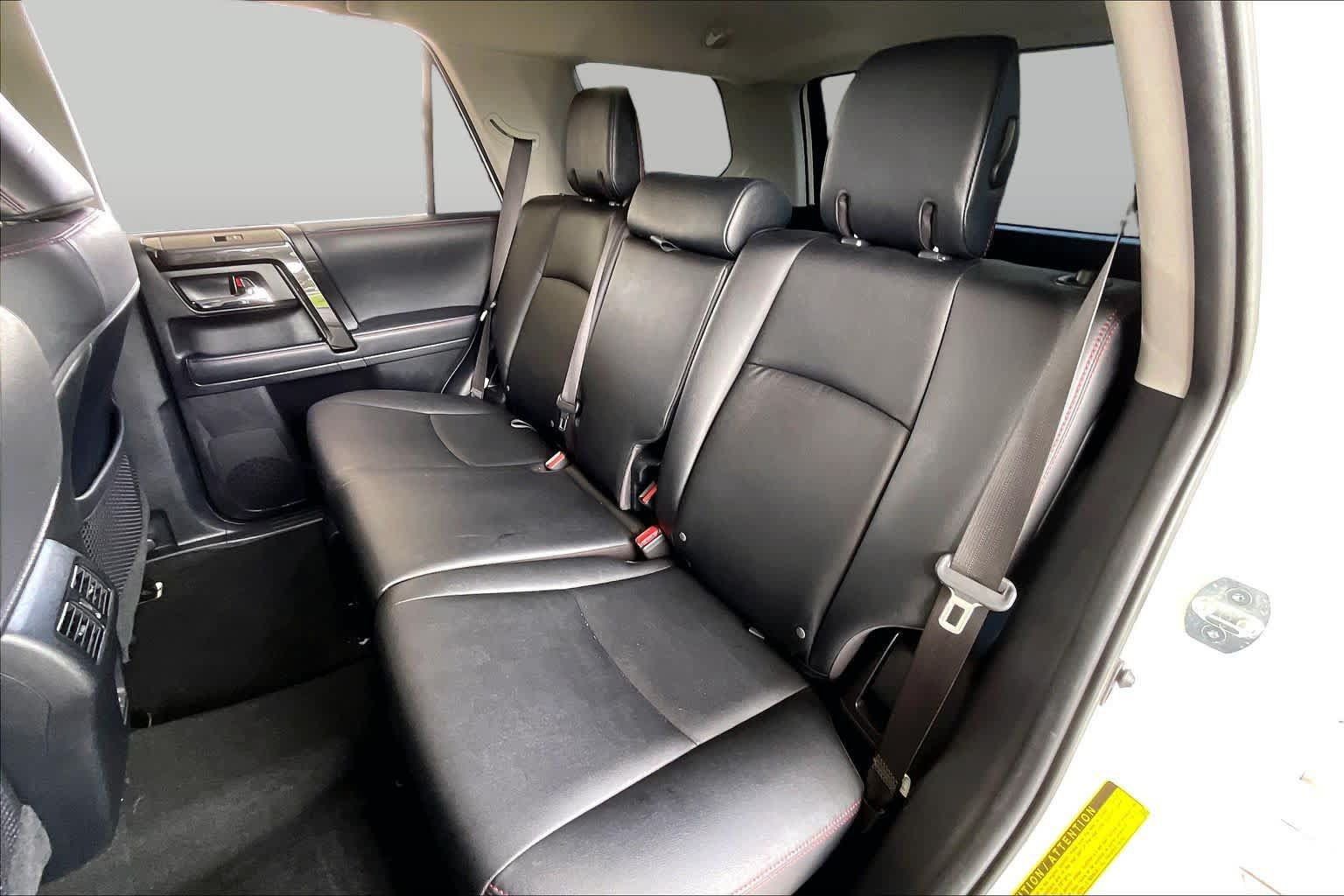Used 2021 Toyota 4Runner TRD Off-Road Premium AWD/4WD image 19
