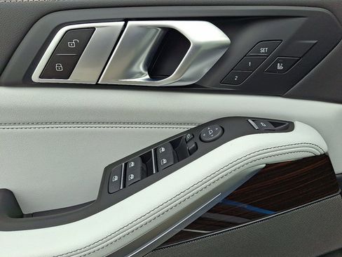 New 2026 BMW X5 xDrive40i w/ Climate Comfort Package image 8