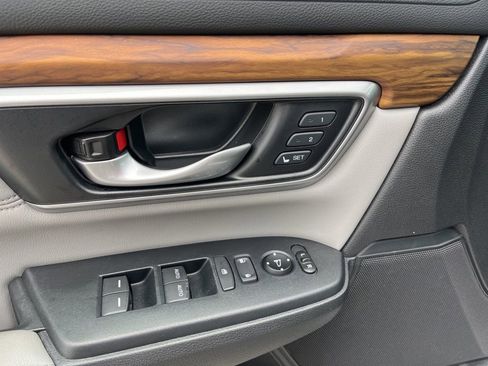 Used 2018 Honda CR-V EX-L image 16