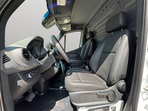 Used 2024 Mercedes-Benz Sprinter 2500 144 Cargo image 2