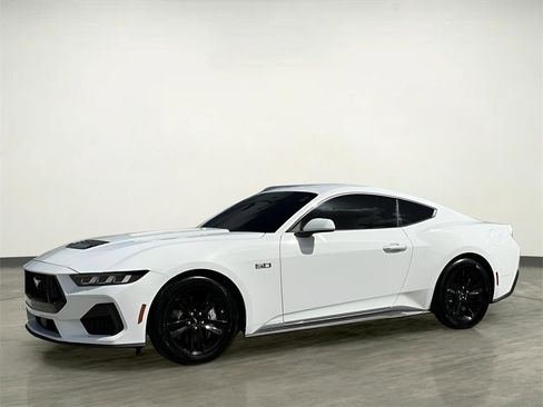 Certified 2024 Ford Mustang GT image 2