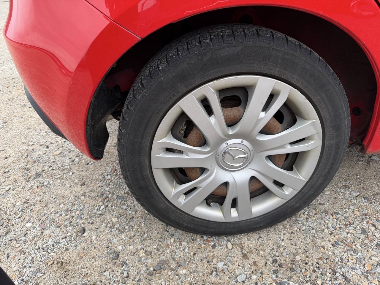 Used 2013 MAZDA MAZDA2 Sport FWD image 11