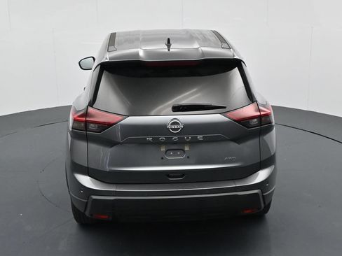 Used 2025 Nissan Rogue S AWD/4WD image 22